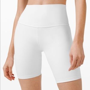 Lululemon white 8in align shorts